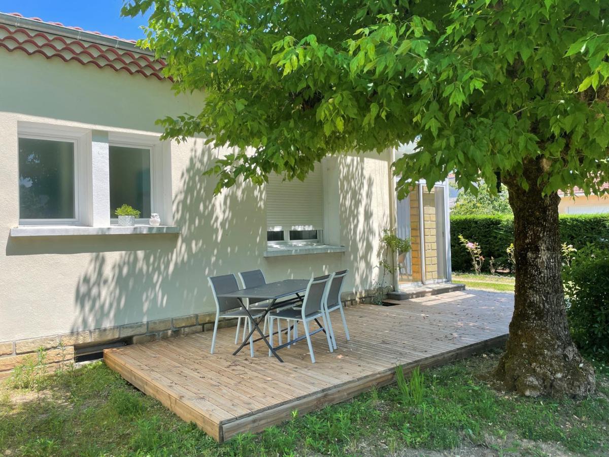 Aux Lagerstroemias Villa Bergerac Luaran gambar